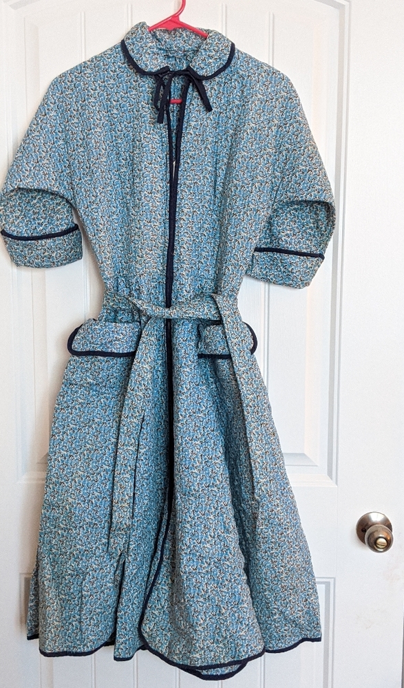 SOLD Vintage Kerrybrooke 1950s Dressing Gown/Robe - Picture 4 of 12